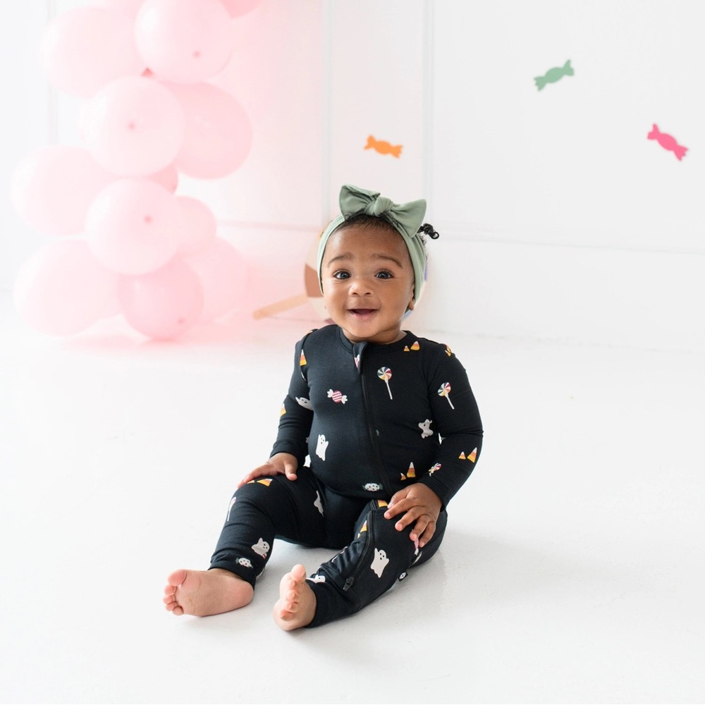 Kyte Zippered Romper in Trick or Treat 6-12 Months